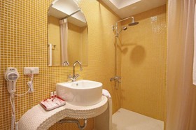 Moroccan Holiday Suite