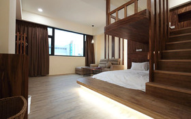 Pin House