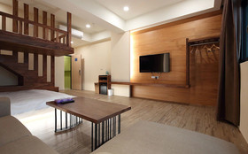 Pin House