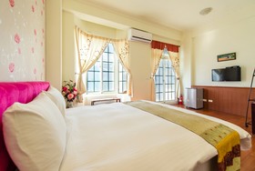Ying Hsuan House