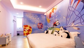 Wunan Zoo Family Homestay