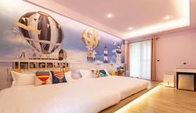 Wunan Zoo Family Homestay