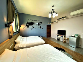 1969 Meters Square Seed B&B
