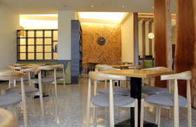 Celebrity 99 Hotel