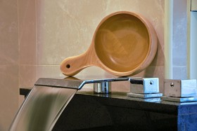 Muen Yuan Dong Hot Spring Hotel