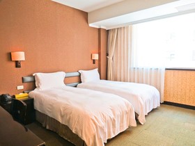 Ruocing Hot Spring Hotel