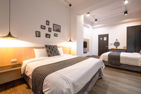 Tide of Happiness Travelodge