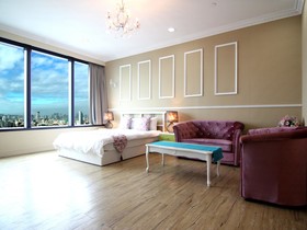 85 Sky Hostel