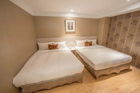 Golden Stone Hotel