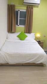 Pineapple Backpackers Hostel