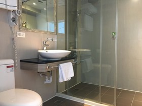 R8 Eco Hotel