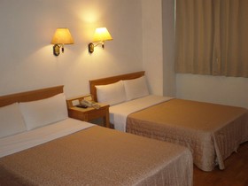 Riverside Hotel Golden Horse