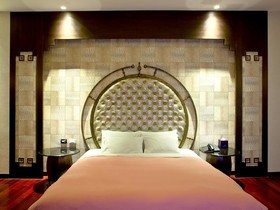Royal Group Motel Ming Chen Branch