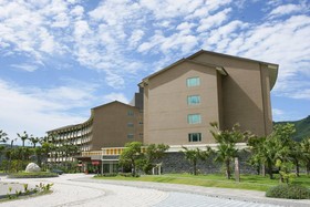 Luminous Hot Spring Resort & Spa