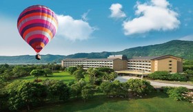 Luminous Hot Spring Resort & Spa