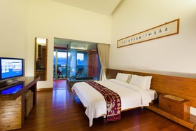 Luminous Hot Spring Resort & Spa