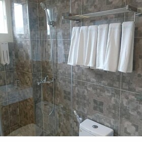 5 I Fishing B&B