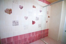 Elfin Kids And Pets B&B