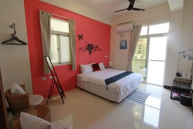 Sunshine Tribe B&B