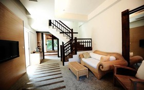 Mudanwan Villa