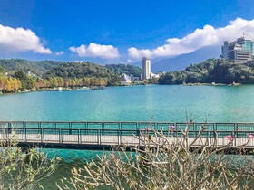 Bishui Shanju Lakeside Bed and Breakfast