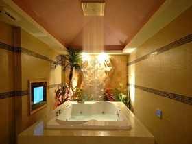 Discovery Motel Tucheng