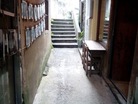 Jiufen Alleyway B&B