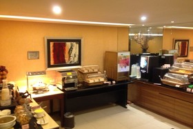 SLV Business Hotel