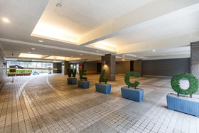 SLV Business Hotel