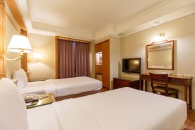 SLV Business Hotel