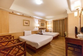 SLV Business Hotel