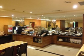 SLV Business Hotel