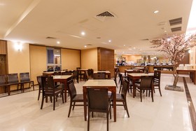 SLV Business Hotel
