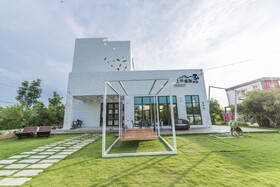 Hike & Seek Inn