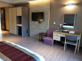 Huaman Hot Spring Villa