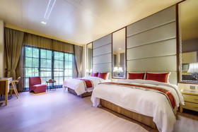 Huaman Hot Spring Villa