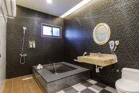 Huaman Hot Spring Villa