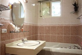 Puli Jackie Hill Bed and Breakfast