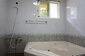 Puli Jackie Hill Bed and Breakfast