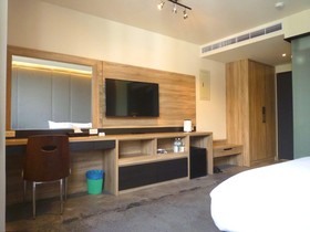 Travel Light Hotel