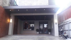 Travel Light Hotel
