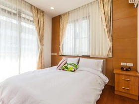 VV House