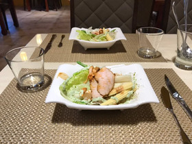 F.F.F. The 24H Valley Food Restauran B&B