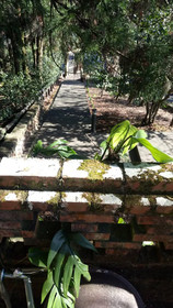 F.F.F. The 24H Valley Food Restauran B&B