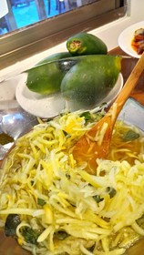 F.F.F. The 24H Valley Food Restauran B&B