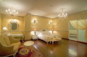 Florence Resort Villa European Garden Pavilion