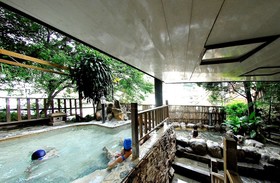 Green City Hotel