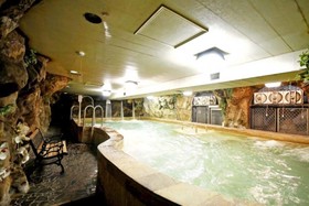 Green City Hotel