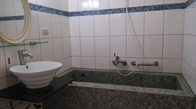 Green City Hotel