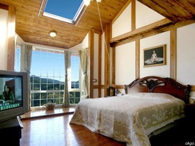 The Cotswold Villa